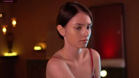 Snapshot of raisadoll chatting on 02-24-25, 11:43 Raisa online show from 02-24-25, 11:43