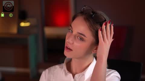 Snapshot of raisadoll chatting on 11-22-25, 06:40 Raisa online show from 11-22-25, 06:40