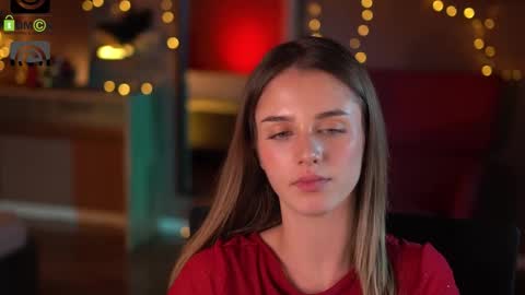 Snapshot of raisadoll chatting on 12-20-25, 07:54 Raisa online show from 12-20-25, 07:54