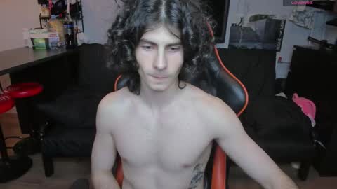 Snapshot of rakimaru chatting on 11-21-25, 08:18 kirill online show from 11-21-25, 08:18