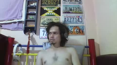 Snapshot of raku2386 chatting on 12-24-24, 02:32 Ken online show from 12-24-24, 02:32