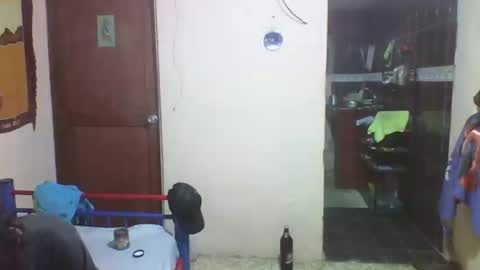 Snapshot of raku2386 chatting on 03-02-25, 09:11 Ken online show from 03-02-25, 09:11