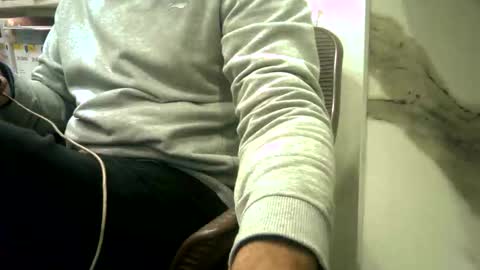 Snapshot of rakulgee12 chatting on 02-20-26, 09:43 rakulgee1 online show from 02-20-26, 09:43