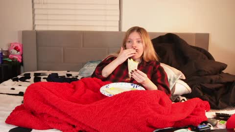 Snapshot of ramichick chatting on 02-04-25, 04:37 Rami online show from 02-04-25, 04:37