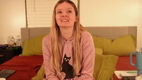 Snapshot of ramichick chatting on 02-14-25, 01:45 Rami online show from 02-14-25, 01:45