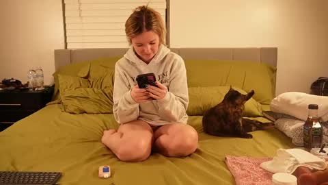 Snapshot of ramichick chatting on 02-16-25, 01:36 Rami online show from 02-16-25, 01:36