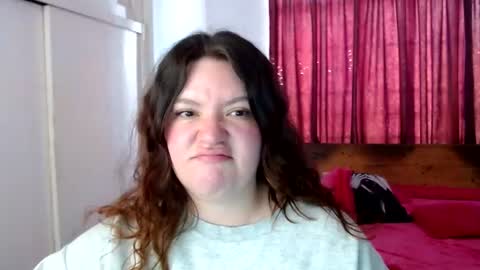 Snapshot of ramona15 chatting on 07-27-26, 08:49 Ramona online show from 07-27-26, 08:49