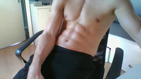 Snapshot of ramonjoosse2001 chatting on 04-14-26, 12:00 ramonjoosse2001 online show from 04-14-26, 12:00