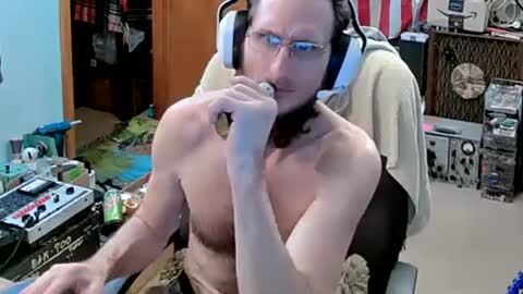 Snapshot of randalltotazz chatting on 12-13-24, 03:49 Randall online show from 12-13-24, 03:49