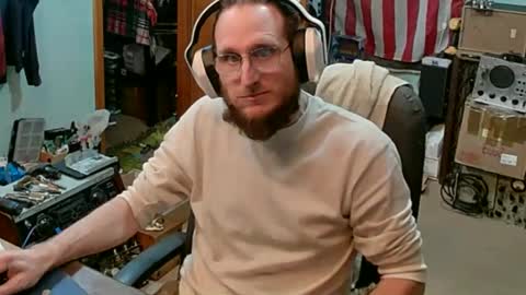 Snapshot of randalltotazz chatting on 01-18-25, 08:10 Randall online show from 01-18-25, 08:10