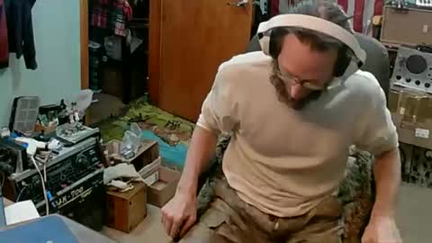 Snapshot of randalltotazz chatting on 01-23-25, 01:02 Randall online show from 01-23-25, 01:02