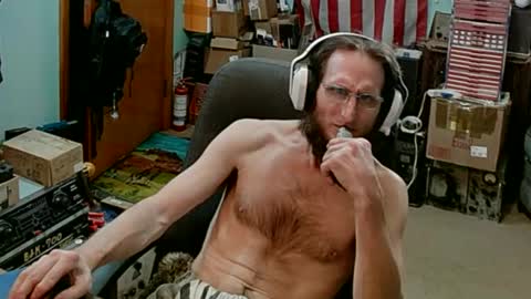 Snapshot of randalltotazz chatting on 02-21-25, 11:55 Randall online show from 02-21-25, 11:55