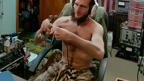 Snapshot of randalltotazz chatting on 02-27-25, 04:53 Randall online show from 02-27-25, 04:53