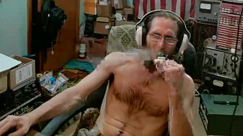 Snapshot of randalltotazz chatting on 03-01-25, 01:29 Randall online show from 03-01-25, 01:29