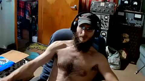 Snapshot of randalltotazz chatting on 09-16-25, 01:56 Randall online show from 09-16-25, 01:56