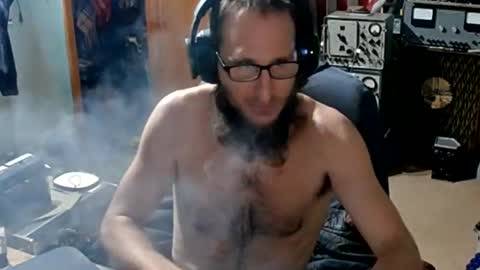 Snapshot of randalltotazz chatting on 10-17-25, 12:52 Randall online show from 10-17-25, 12:52