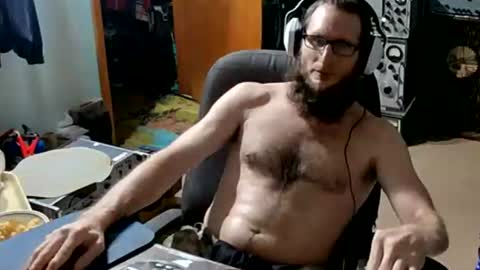 Snapshot of randalltotazz chatting on 10-20-25, 03:18 Randall online show from 10-20-25, 03:18