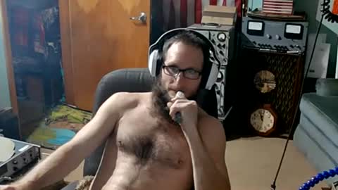 Snapshot of randalltotazz chatting on 10-24-25, 09:33 Randall online show from 10-24-25, 09:33