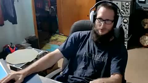 Snapshot of randalltotazz chatting on 10-29-25, 12:02 Randall online show from 10-29-25, 12:02