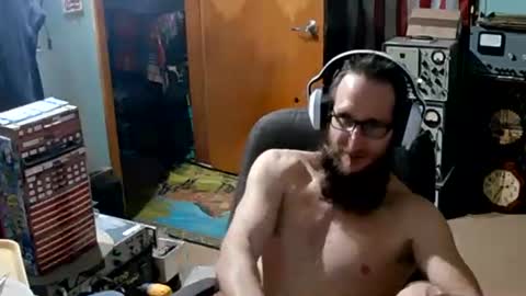 Snapshot of randalltotazz chatting on 10-30-25, 12:12 Randall online show from 10-30-25, 12:12