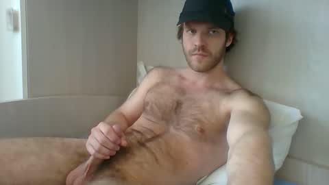 Snapshot of randomguy_42 chatting on 05-27-26, 10:01 randomguy_42 online show from 05-27-26, 10:01