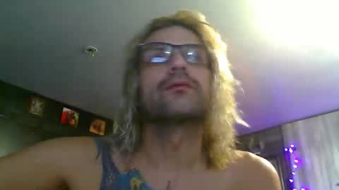 Snapshot of randybater8in chatting on 04-12-26, 11:04 Randy8inbater online show from 04-12-26, 11:04