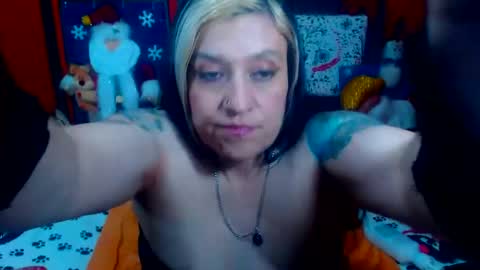 Sonia online show from 12-30-24, 03:36