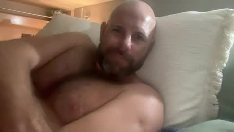 Snapshot of ransguy chatting on 10-24-25, 11:06 ransguy online show from 10-24-25, 11:06