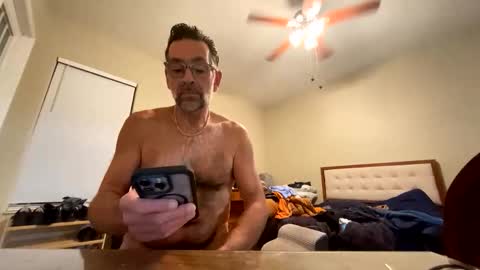 ranuzzi26 online show from 12-20-25, 01:45