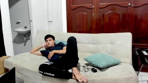 Snapshot of rapunsel_sexy chatting on 01-07-25, 03:46 RAPUNSEL AND CAINMODGABO online show from 01-07-25, 03:46