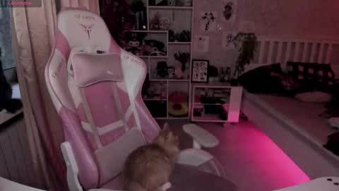 Rapunzel online show from 11-05-25, 01:44