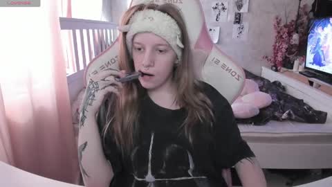 Rapunzel online show from 04-12-26, 01:38