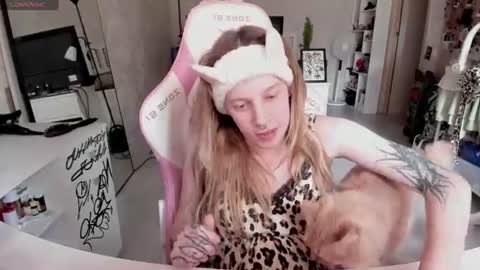 Rapunzel online show from 07-10-26, 01:25