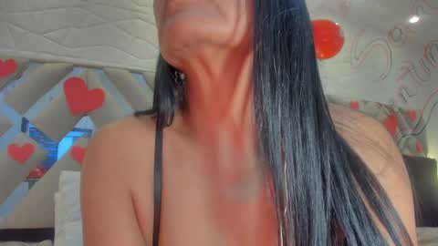 Raquel Moore  online show from 02-15-25, 08:11