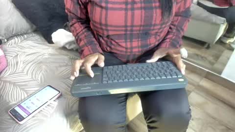 Raquel Moore  online show from 02-11-26, 12:32