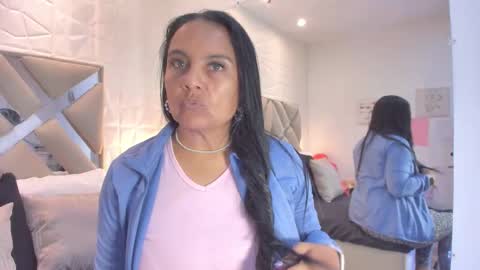 Raquel Moore  online show from 03-15-26, 01:06