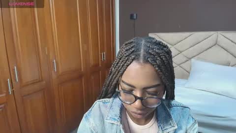 Raquel online show from 10-22-25, 12:05