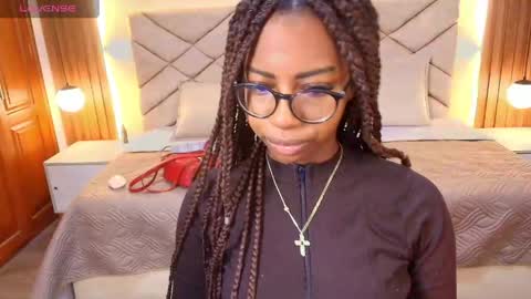 Snapshot of raqueljones_ chatting on 04-25-26, 11:57 Raquel online show from 04-25-26, 11:57