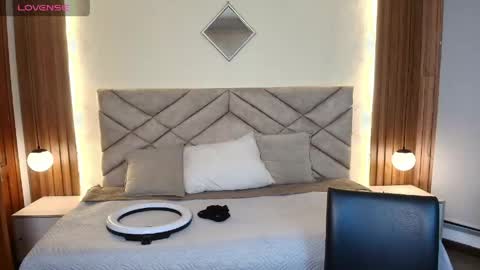 Snapshot of raqueljones_ chatting on 06-07-26, 12:20 Raquel online show from 06-07-26, 12:20