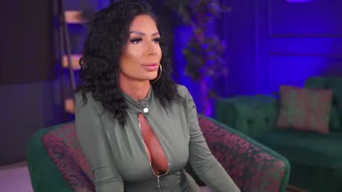 Raquelle online show from 01-25-25, 06:35