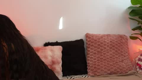 raquellexo online show from 05-12-26, 04:31