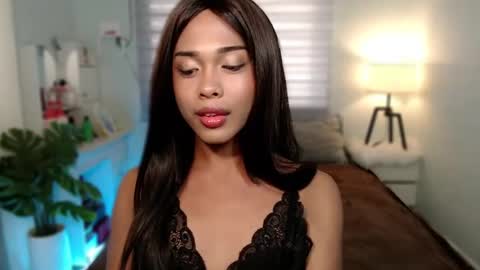 Snapshot of rarebae chatting on 07-08-26, 06:18 rarebae online show from 07-08-26, 06:18