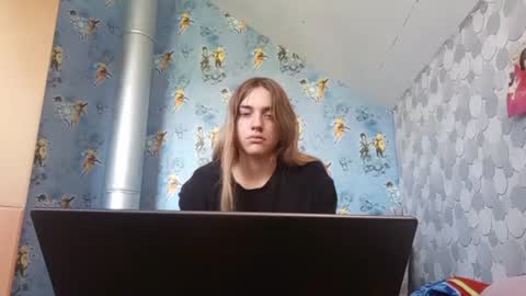 Lora online show from 07-25-26, 03:59