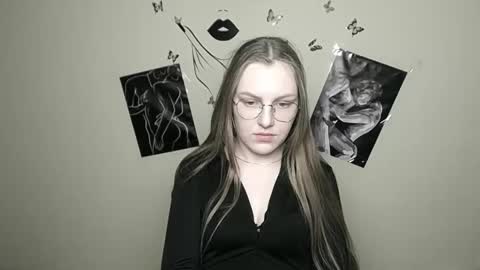 raspberry0101 online show from 01-28-25, 07:32