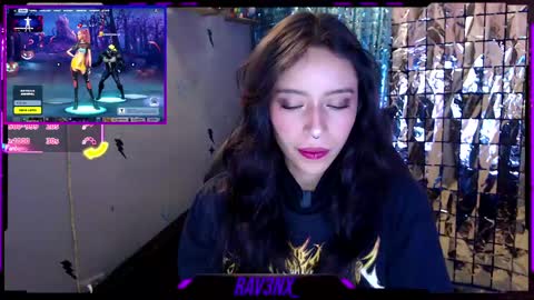 Snapshot of rav3nx_ chatting on 10-15-25, 11:38 online show from 10-15-25, 11:38