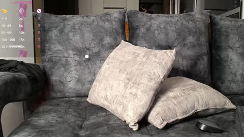 Snapshot of raven06_ chatting on 12-15-24, 04:29 Raven online show from 12-15-24, 04:29