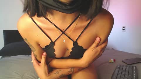 Snapshot of raven06_ chatting on 12-25-24, 06:09 Raven online show from 12-25-24, 06:09