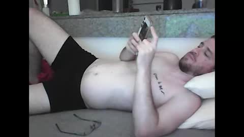 Snapshot of raven_87 chatting on 04-14-26, 12:38 Raven online show from 04-14-26, 12:38