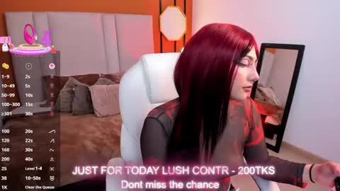 Raven Curly online show from 11-21-25, 09:02