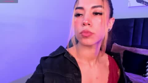 Snapshot of raven_dooll chatting on 05-26-26, 10:39 Raven online show from 05-26-26, 10:39